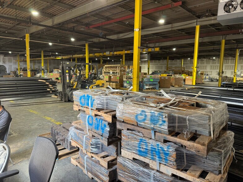 More Photos Of 524 Route 303, Orangeburg Manufacturing For Sale