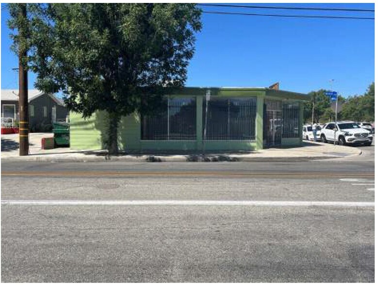 More Photos Of 38463 9th St E, Palmdale Storefront For Sale