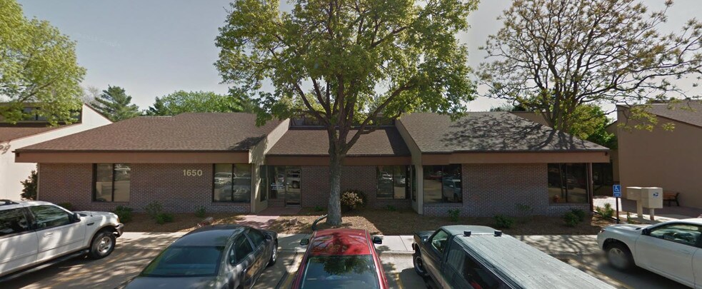 More Photos Of 1650 S 70th St, Lincoln Office For Lease
