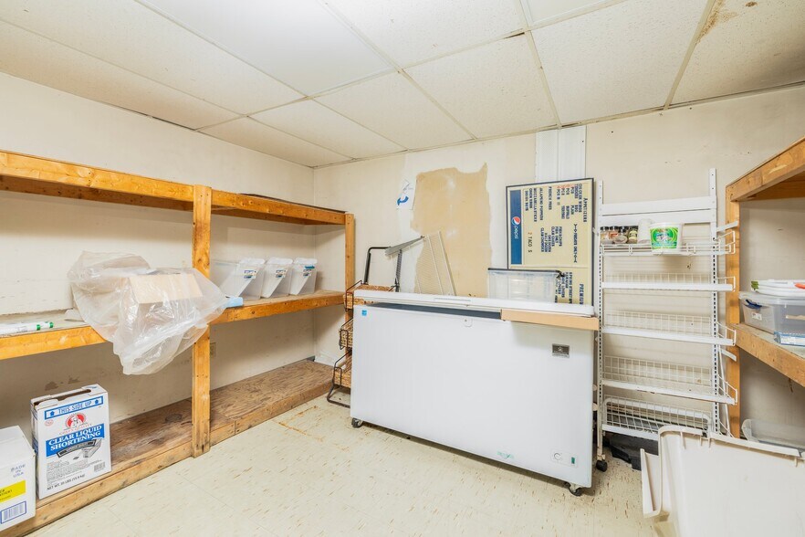 More Photos Of 1 Spring St, Hope Valley Restaurant For Sale