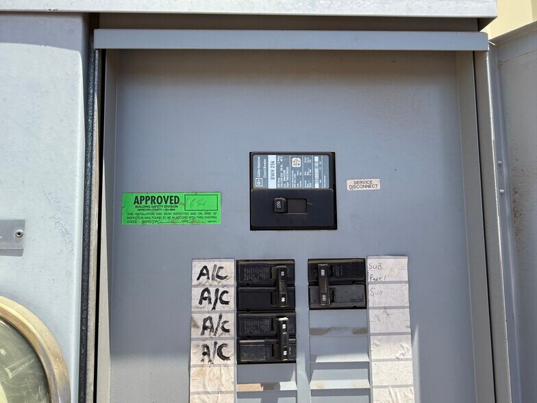 More Photos Of 8111 E Apache Trl, Mesa Freestanding For Sale