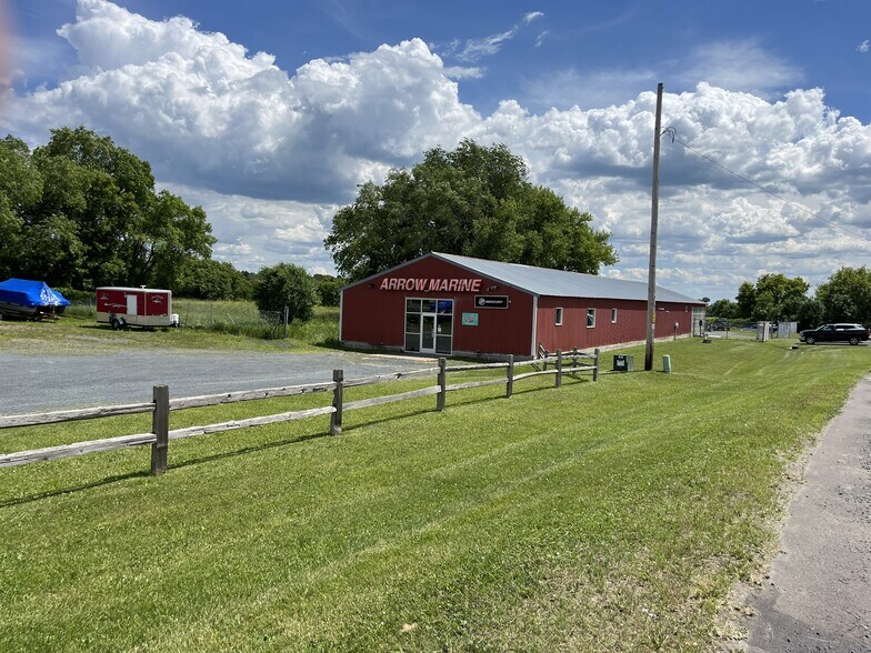 More Photos Of 1956 US Highway 8, Saint Croix Falls Specialty For Sale