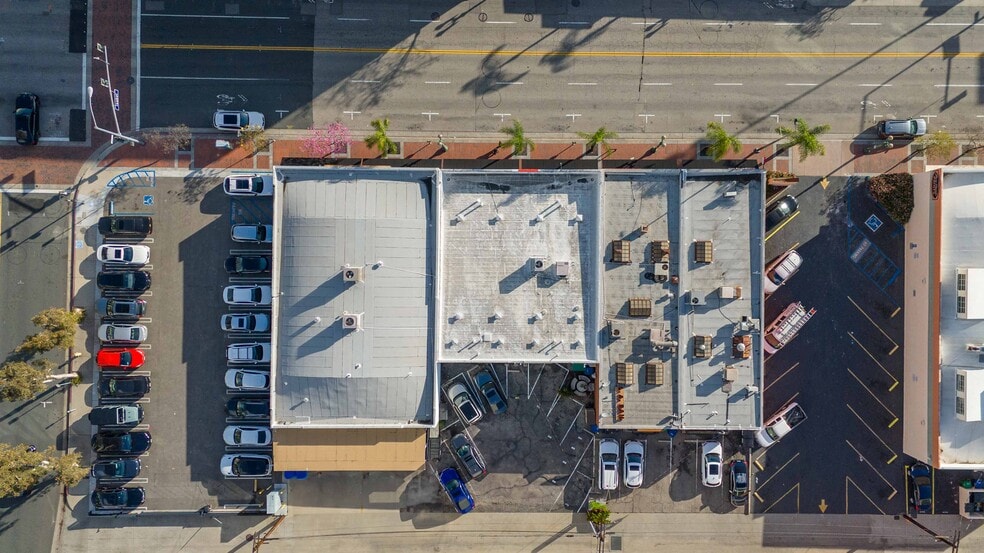 More Photos Of 513 E Broadway, Glendale Storefront For Lease