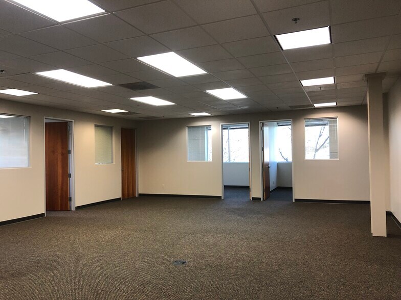 More Photos Of 400 Plaza Dr, Folsom Office For Sale