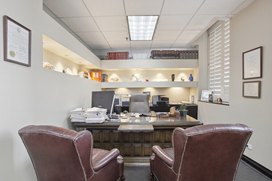 More Photos Of 1601 Arapahoe St, Denver Office For Sale