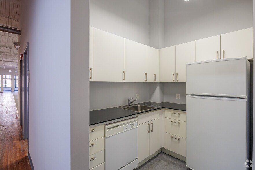 More Photos Of 307 W Baltimore St, Baltimore Loft Creative Space For Lease