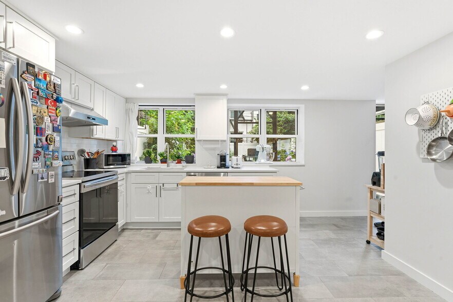 More Photos Of 30 Bergen St, Brooklyn Multifamily For Sale
