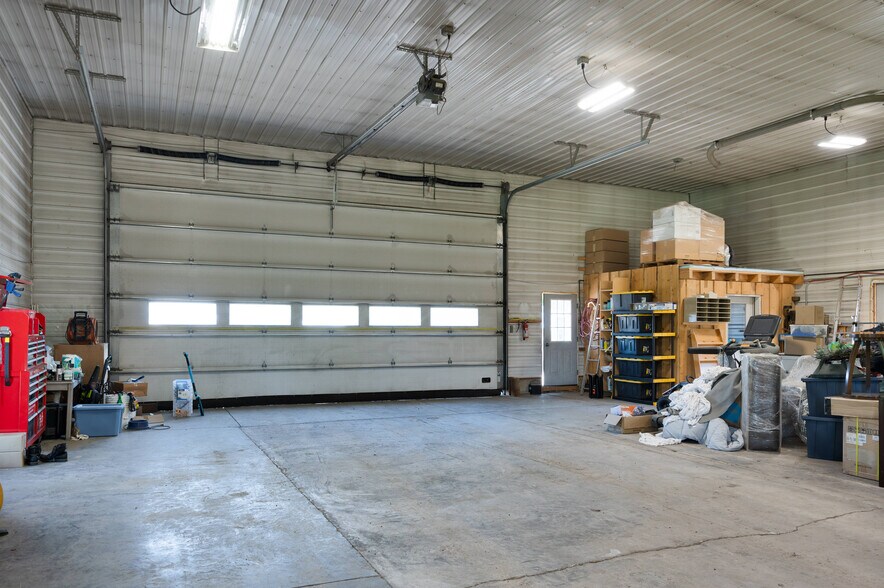 More Photos Of 70 Williams Rd E, Gallatin Gateway Flex For Sale