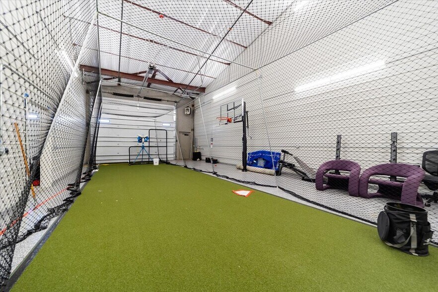 More Photos Of 1931 Liggett Rd, Castle Rock Self Storage For Sale