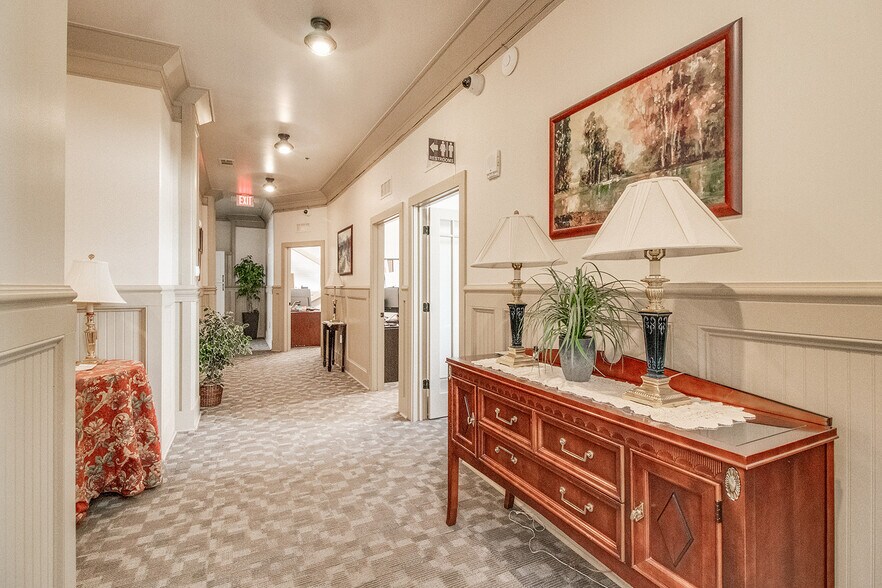 More Photos Of 21 E Athens St, Winder General Retail For Sale