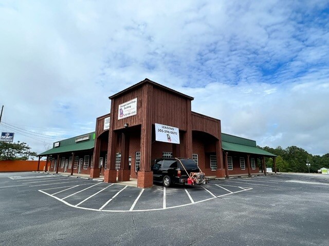 More Photos Of 511 Settlement Rd, Gray General Retail For Lease