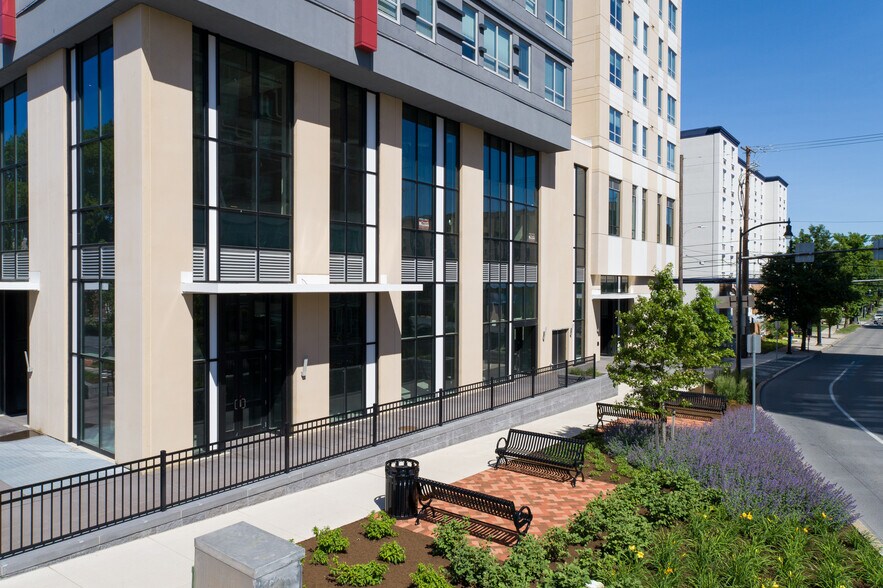 More Photos Of 338 W College Ave, State College Apartments For Lease