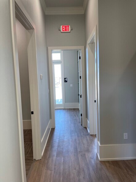 More Photos Of W 4021 W. E. Heck Ct., Bldg E, Baton Rouge Office For Lease