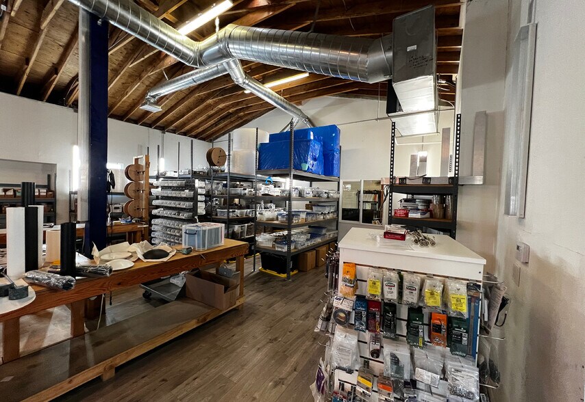 More Photos Of , Los Angeles Flex For Sale