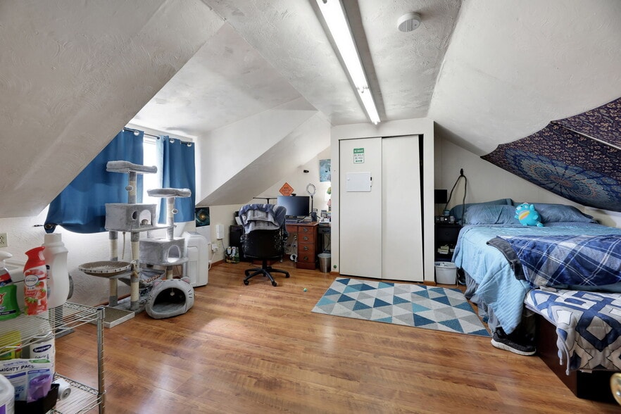 More Photos Of 1063 Beach Ave, Marysville Warehouse For Sale