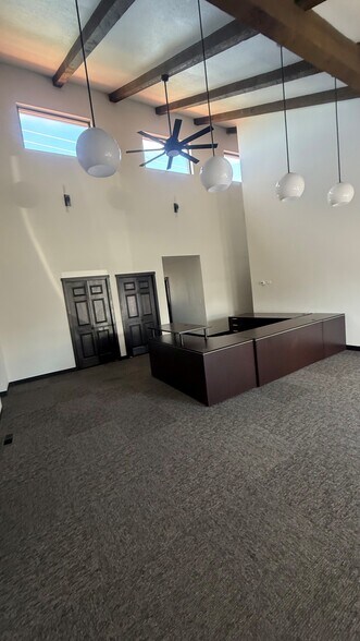 More Photos Of 985 N 1st St, Hermiston Office For Lease