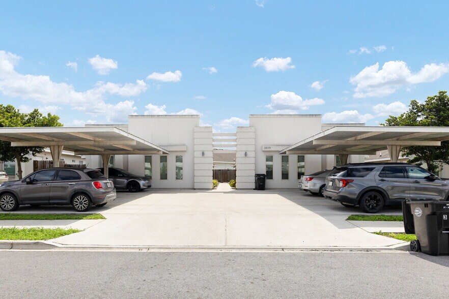 Primary Photo Of 1409 Alta Vista Dr, Weslaco Multifamily For Sale