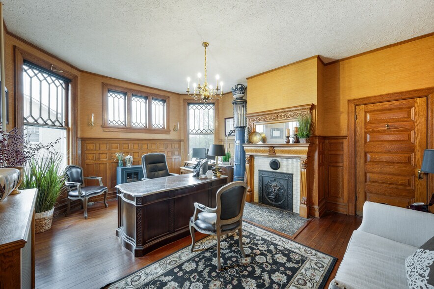 More Photos Of 2525 Rivermont Ave, Lynchburg Office For Sale