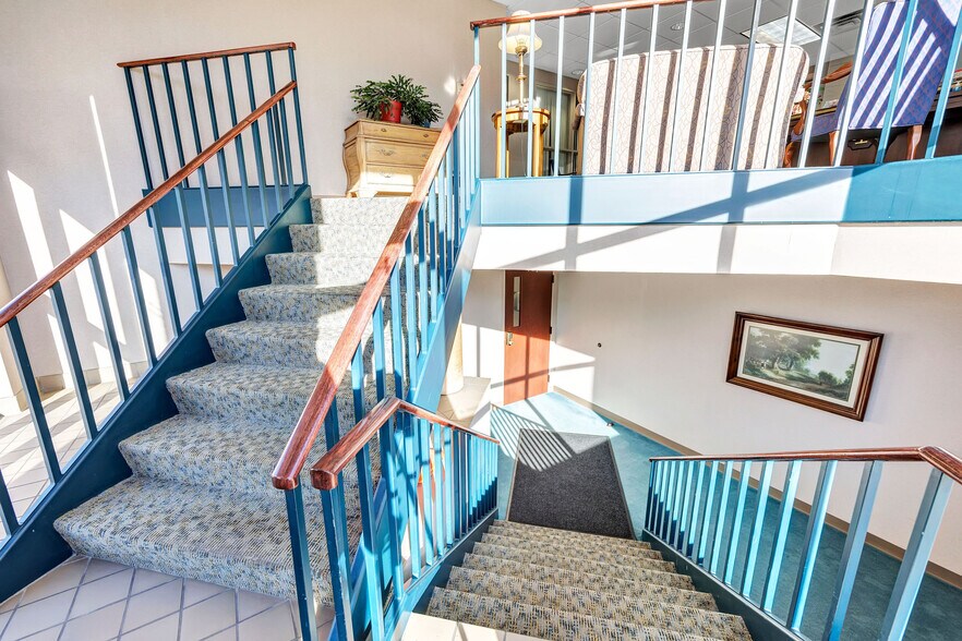 More Photos Of 414 S Jefferson St, Green Bay Office For Sale