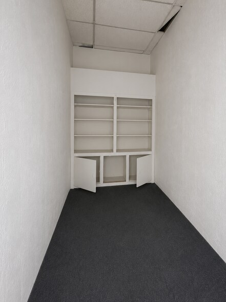 More Photos Of 1331 E Compton Blvd, Compton Storefront For Lease
