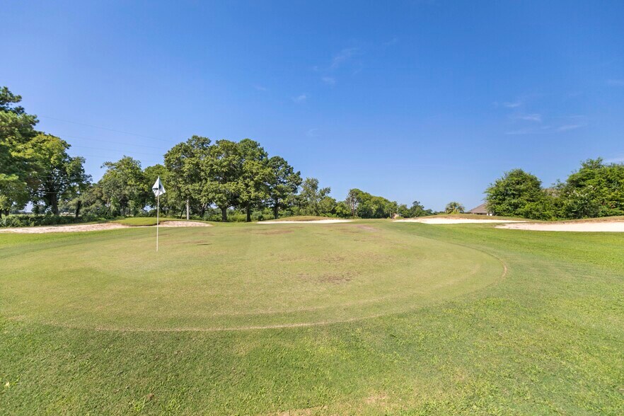 More Photos Of 101 Merion Dr, Eufaula Golf Course Driving Range For Sale