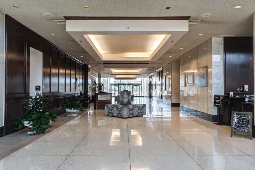 More Photos Of 1500 Broadway St, Lubbock Office For Lease