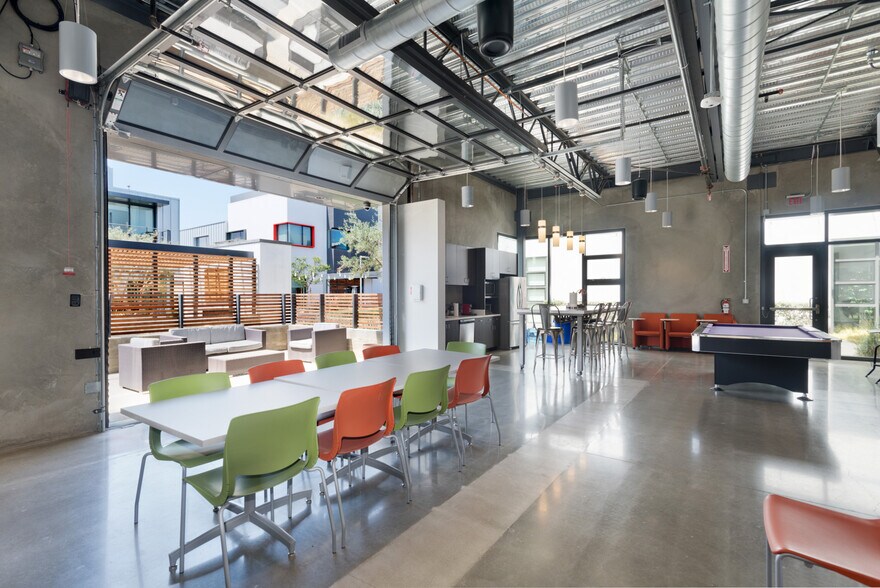 More Photos Of 2250 E Maple Ave, El Segundo Loft Creative Space For Lease