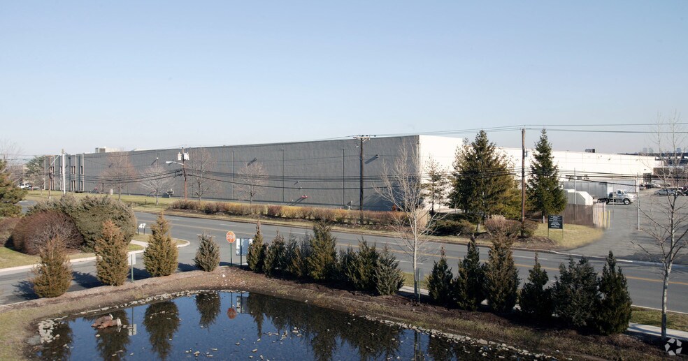 More Photos Of 50 Hartz Way, Secaucus Warehouse For Lease