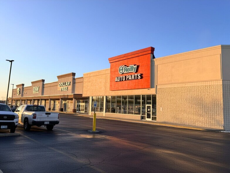 More Photos Of 1051 S Willow St, Manchester Bank For Lease