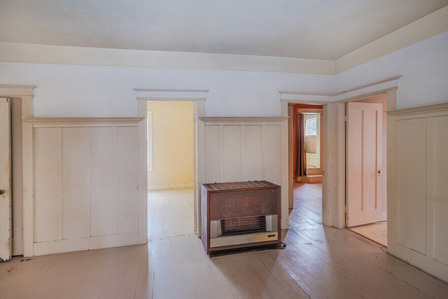 More Photos Of 535-539 Main St, Half Moon Bay Storefront Retail Residential For Sale