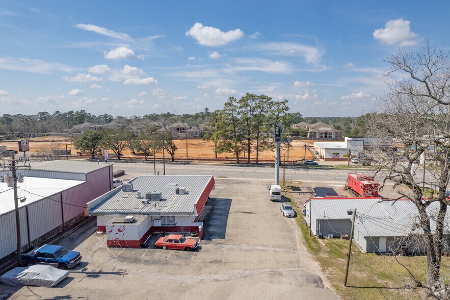 More Photos Of 1612 N Frazier St, Conroe Fast Food For Sale