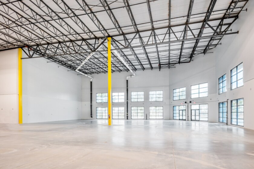 More Photos Of 80 Pine Hill Dr, Boylston Distribution For Lease