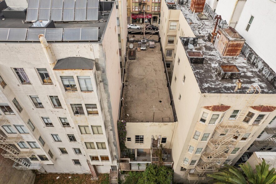 More Photos Of 729 Bush St, San Francisco Storefront For Sale