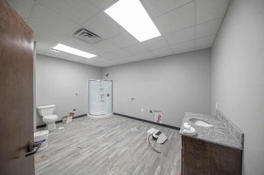 More Photos Of 16651 W Basin St, Odessa Industrial For Sale