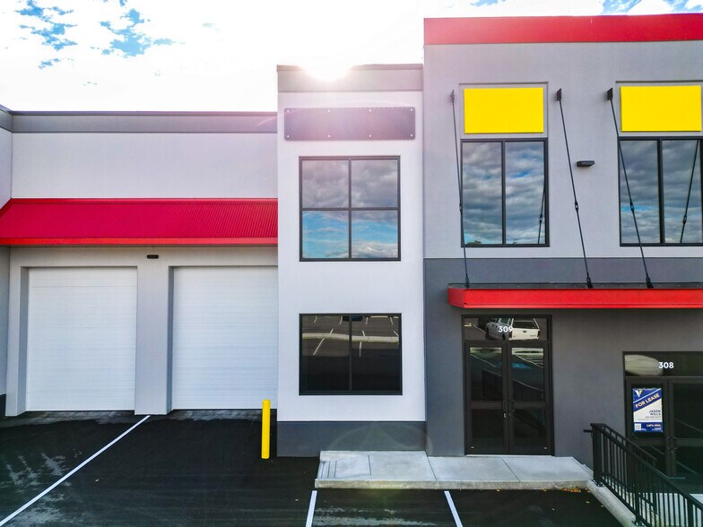 More Photos Of 5000 Silver Star Rd, Vernon Warehouse For Lease
