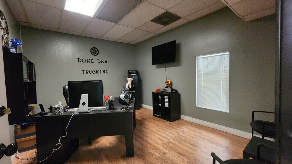 More Photos Of 4505 Allstate Dr, Riverside Office Residential For Sale