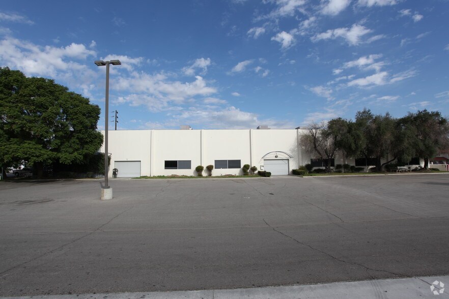 More Photos Of 8966 Comanche Ave, Chatsworth Industrial For Sale