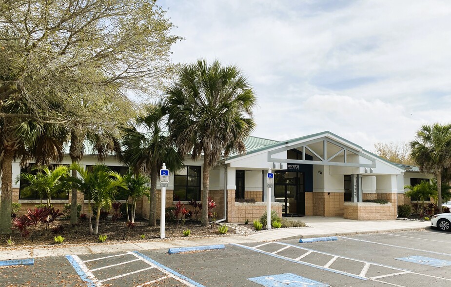 Primary Photo Of 7349 Merchant Ct, Sarasota Medical For Lease