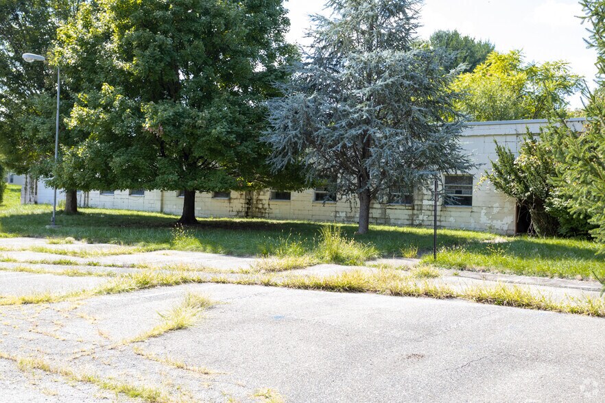 More Photos Of 110 Woodfern Rd, Branchburg Research And Development For Sale