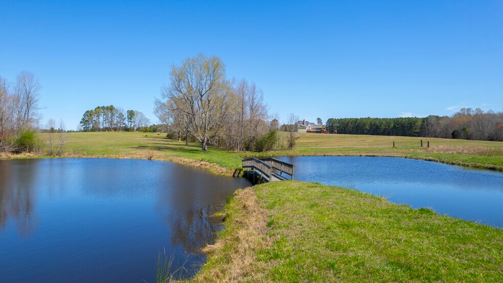More Photos Of 3200 Bliss Trail, Stem Lodge Meeting Hall For Sale