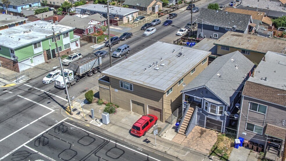 More Photos Of 500 22nd St, Richmond Apartments For Sale