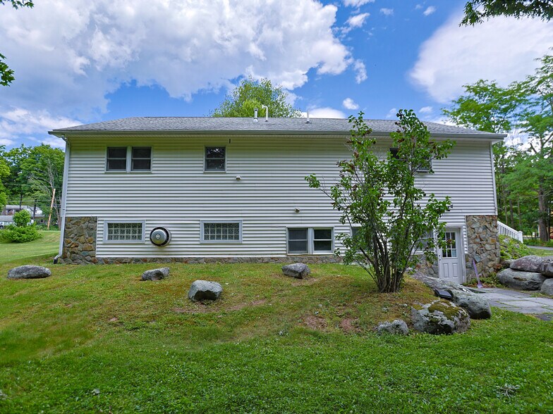 More Photos Of 3197 NY-28, Shokan Healthcare For Sale