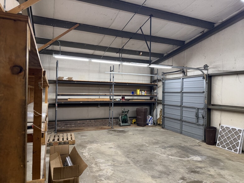 More Photos Of 11225 Finch ave, Middlesex Warehouse For Sale