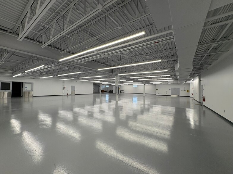 More Photos Of 195 Dupont Dr, Providence Manufacturing For Lease