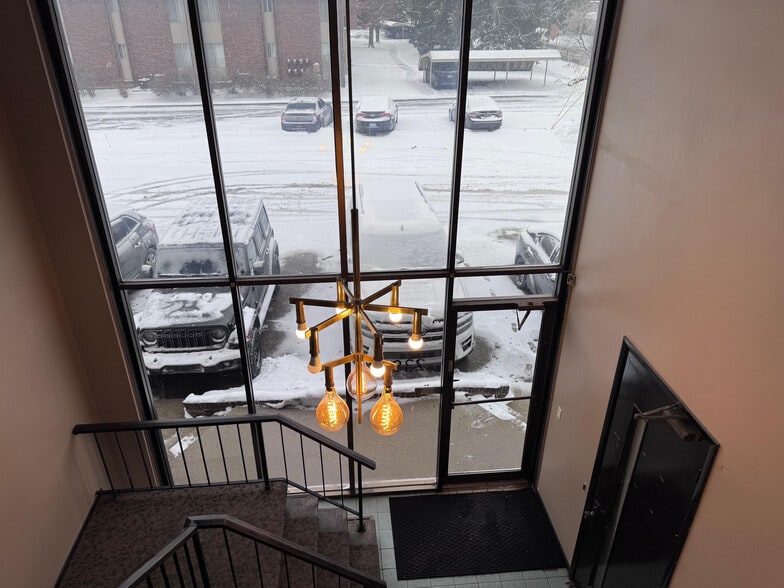 More Photos Of 23999 W 10 Mile Rd, Southfield Office For Sale