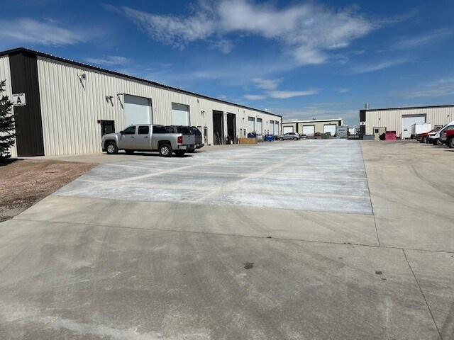 More Photos Of 8925 Pieper Rd, Wellington Warehouse For Lease