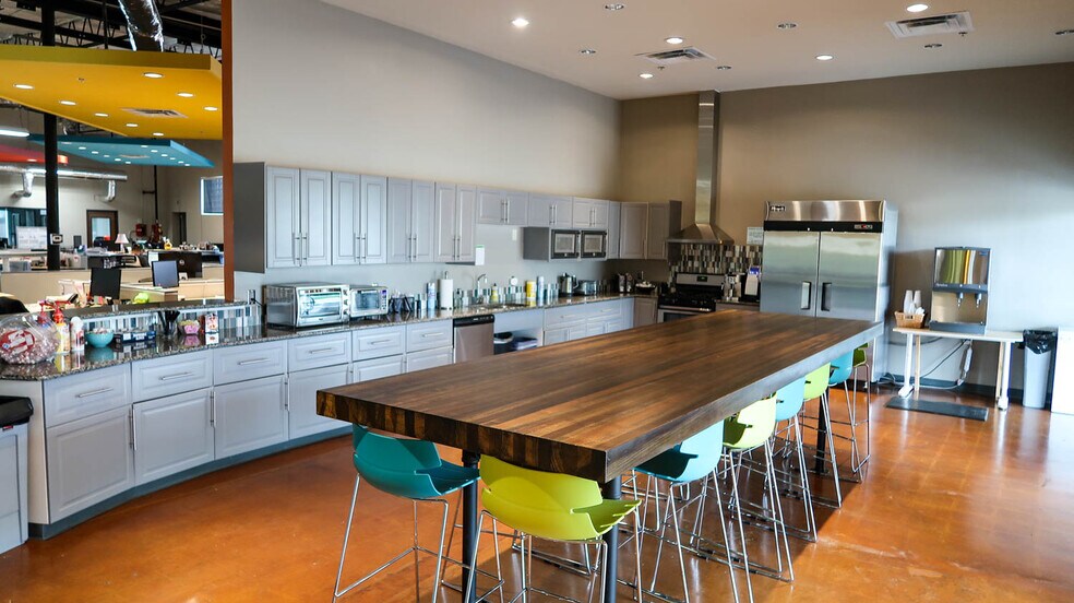 More Photos Of 500 Lockwood Dr, Richardson Office For Lease