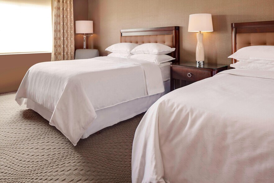 More Photos Of 655 N 108th Ave, Omaha Hotel For Sale