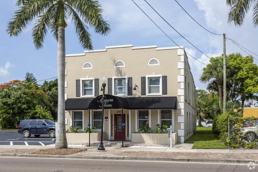 More Photos Of 207 Cross St, Punta Gorda Office For Sale