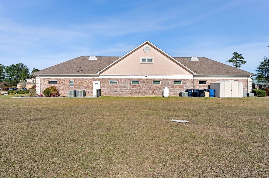More Photos Of 43 Office Park Dr, Jacksonville Medical For Lease
